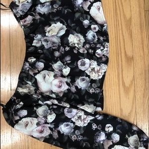 Off the shoulder long sleeve flower top